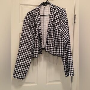 Plus size hounds tooth cropped jacket with silver chain embellishment